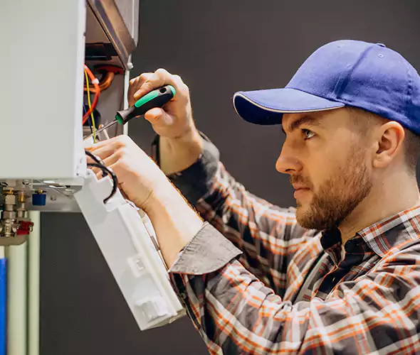 Expert Plumber for Tankless Water Heater Maintenance in Plainview, NY: Schedule Professional Maintenance Services with Us