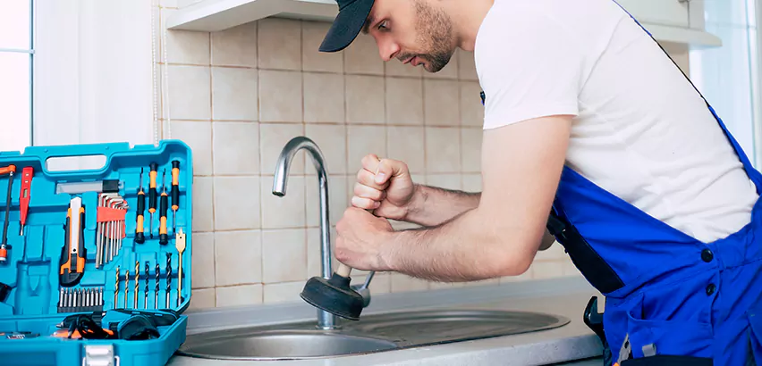Emergency Plumber in Plainview